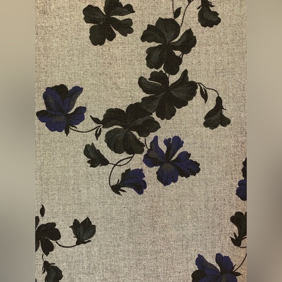 Ann Taylor Petite Skirt - Picture 2 of 3